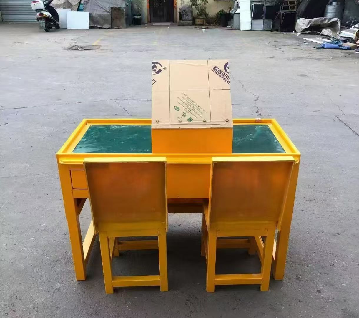 南口街道防静电导通桌井下煤矿火工品发放桌：危险品流转的安全守护者